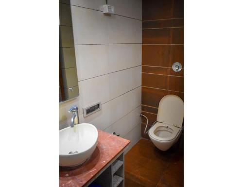 Imagen de la habitación del Hotel Sita Niwas Since 1965, Amritsar. Foto 20