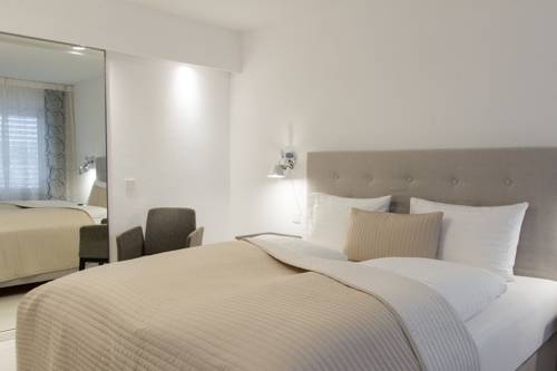 Imagen de la habitación del Hotel Six. Foto 16