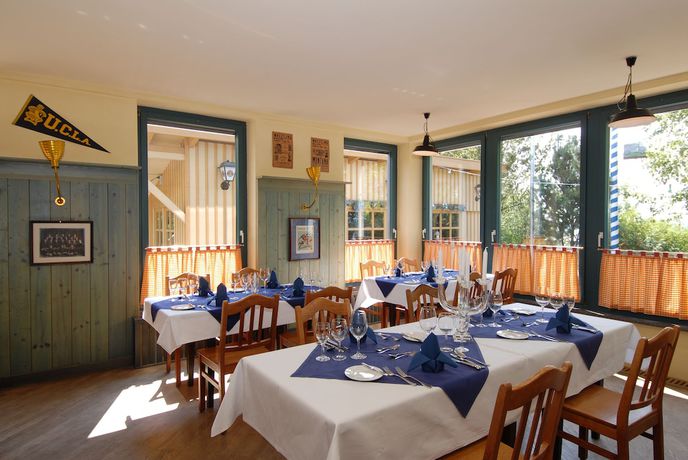 Imagen del bar/restaurante del Hotel Sleepinger. Foto 8