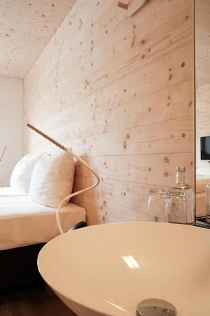 Imagen de la habitación del Hotel Sleepwood. Foto 5