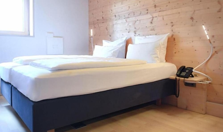 Imagen de la habitación del Hotel Sleepwood. Foto 7