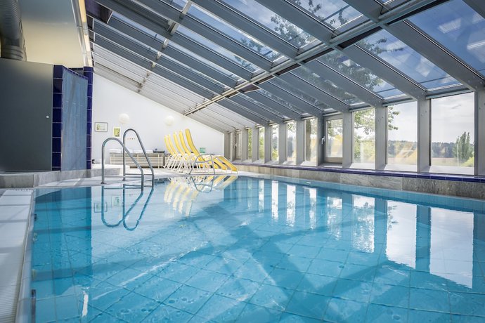 Imagen de la piscina del Hotel Solthus Am See. Foto 17