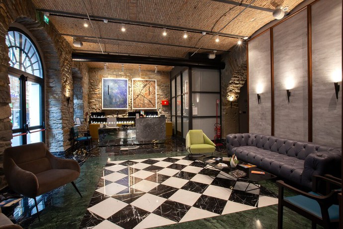 Imagen del bar/restaurante del Hotel Solun. Foto 2