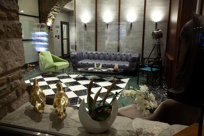 Imagen de los interiores del Hotel Solun. Foto 18