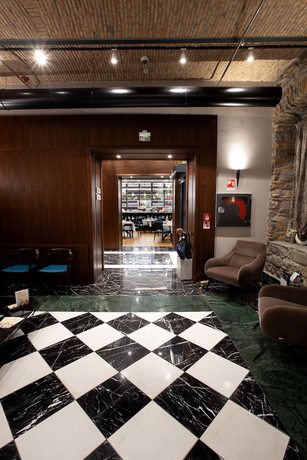 Imagen de los interiores del Hotel Solun. Foto 19