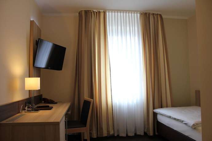Imagen de la habitación del Hotel Sonderfeld. Foto 6