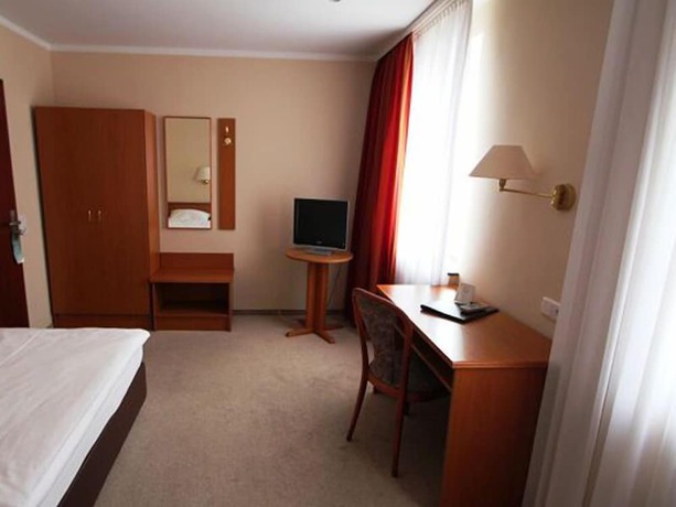 Imagen de la habitación del Hotel Sonderfeld. Foto 17