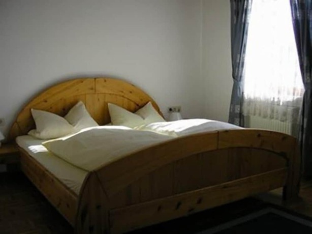 Imagen de la habitación del Hotel Sonne, Muggendorf. Foto 11