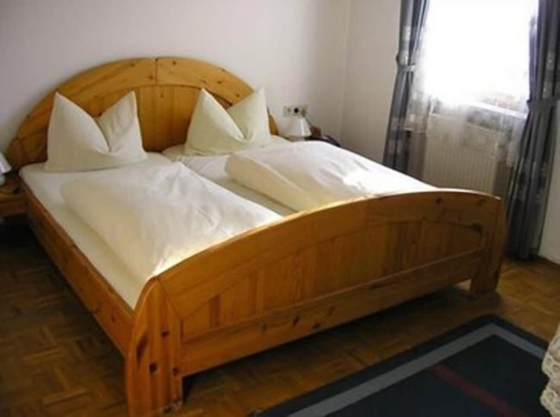 Imagen de la habitación del Hotel Sonne, Muggendorf. Foto 14