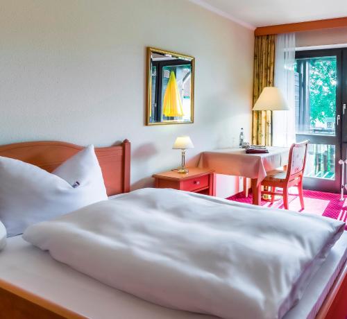 Imagen de la habitación del Hotel Sonnenhof, Aunham. Foto 8