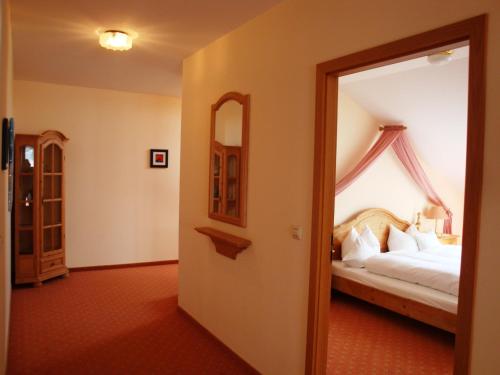 Imagen general del Hotel Sonnenhof, Aunham. Foto 4
