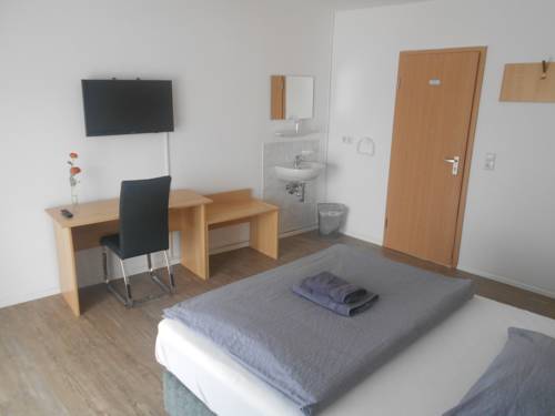 Imagen de la habitación del Hotel Sonnenhof, Sindelfingen. Foto 5