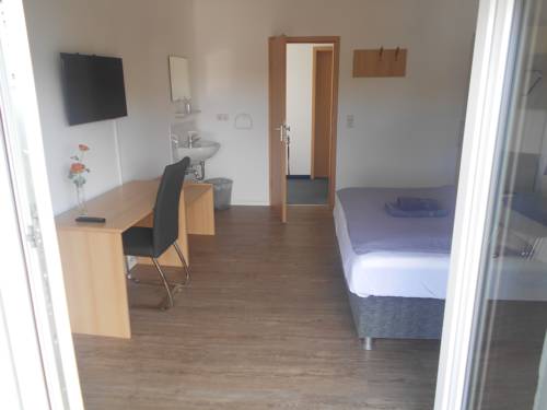 Imagen de la habitación del Hotel Sonnenhof, Sindelfingen. Foto 6