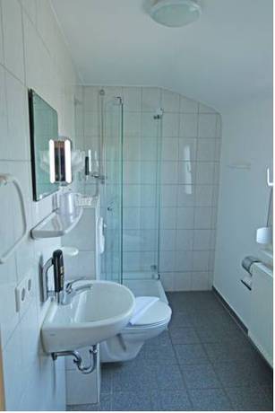 Imagen de la habitación del Hotel Sonnenhof, Sindelfingen. Foto 10