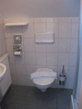 Imagen de la habitación del Hotel Sonnenhof, Sindelfingen. Foto 11