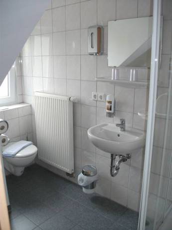 Imagen de la habitación del Hotel Sonnenhof, Sindelfingen. Foto 12