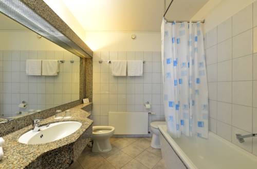 Imagen de la habitación del Hotel Sonnenh&uuml;gel. Foto 11