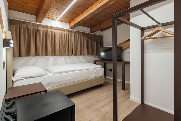 Imagen de la habitación del Hotel Sorapis. Foto 7