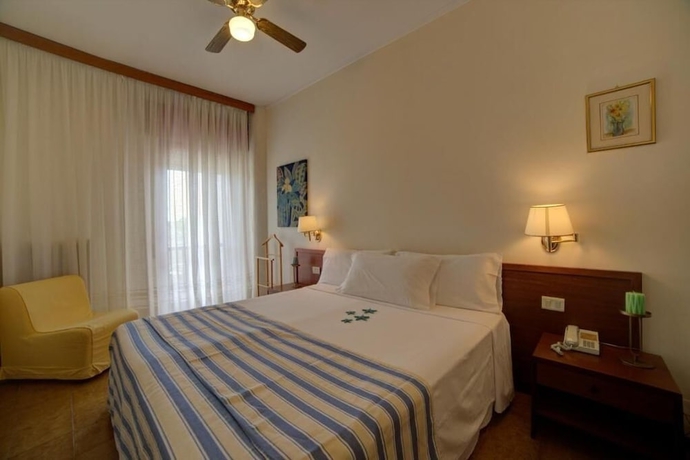 Imagen de la habitación del Hotel Sporting. Foto 17