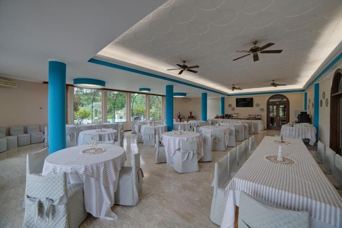 Imagen del bar/restaurante del Hotel Sporting. Foto 6