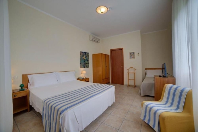 Imagen de la habitación del Hotel Sporting, Marina di Vasto. Foto 8