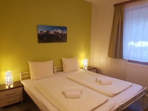 Imagen de la habitación del Hotel Sportland & Outdoor-center. Foto 3