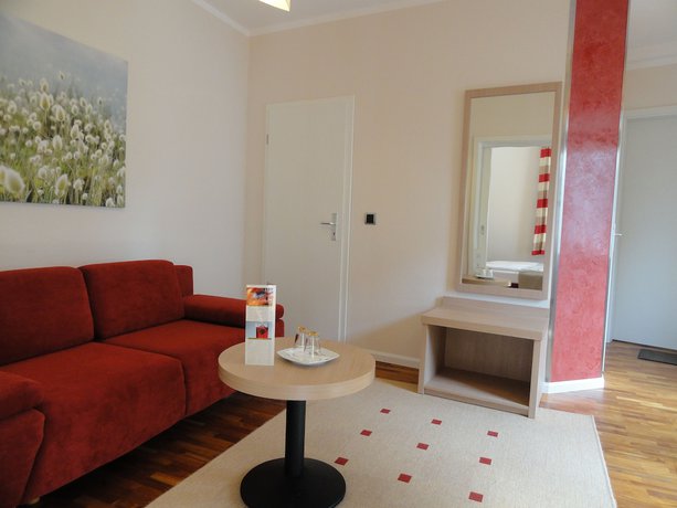 Imagen de la habitación del Hotel Sprenz. Foto 3