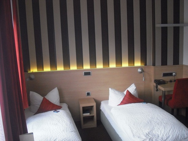 Imagen de la habitación del Hotel Sprenz. Foto 4