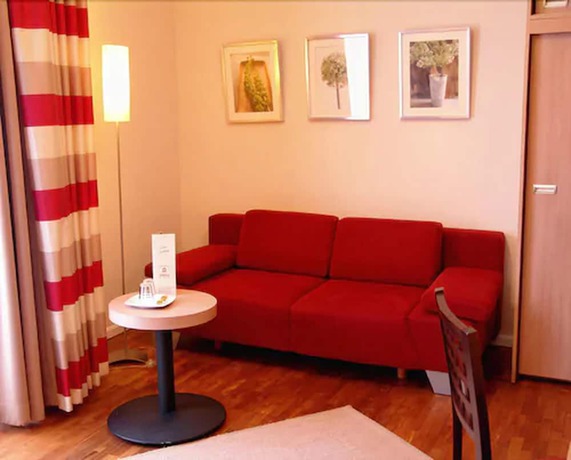 Imagen de la habitación del Hotel Sprenz. Foto 10