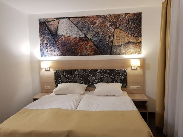 Imagen de la habitación del Hotel Stadt Milin. Foto 6