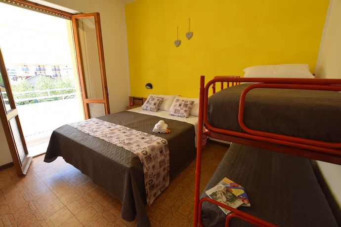 Imagen de la habitación del Hotel Stefania. Foto 13