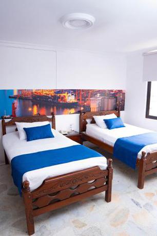 Imagen de la habitación del Hotel Steven. Foto 16