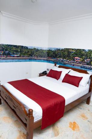Imagen de la habitación del Hotel Steven. Foto 17