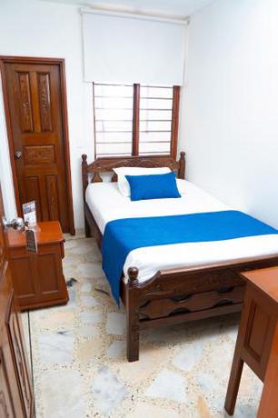 Imagen de la habitación del Hotel Steven. Foto 20