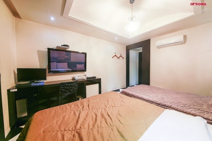 Imagen de la habitación del Hotel Story. Foto 7