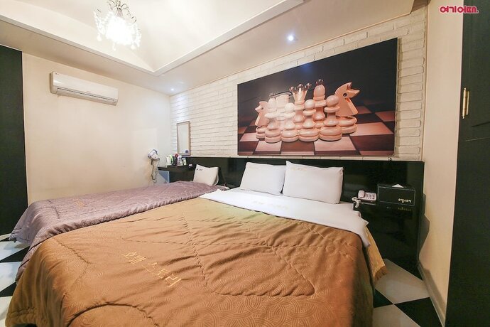 Imagen de la habitación del Hotel Story. Foto 15