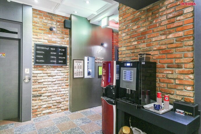 Imagen de los interiores del Hotel Story. Foto 17