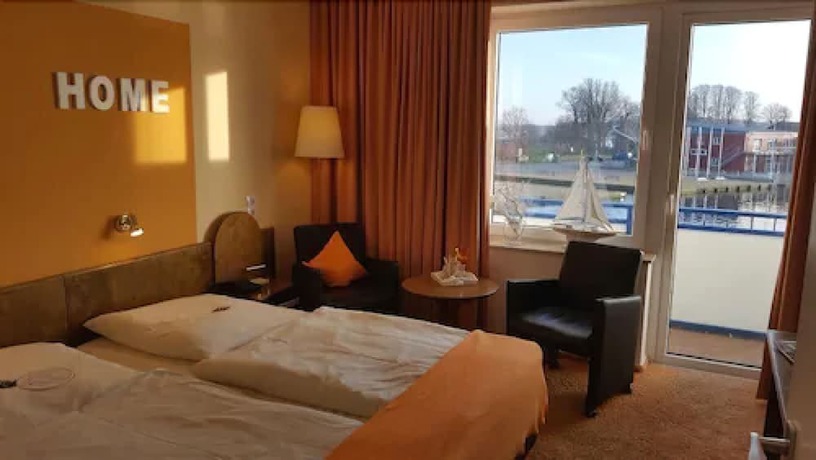 Imagen de la habitación del Hotel Strandhalle. Foto 6