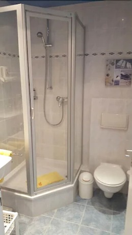Imagen de la habitación del Hotel Strandhalle. Foto 8