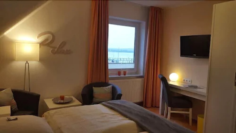 Imagen de la habitación del Hotel Strandhalle. Foto 19