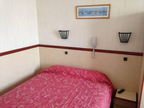 Imagen de la habitación del Hotel Studia. Foto 6