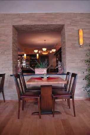 Imagen del bar/restaurante del Hotel Stumbergers. Foto 7