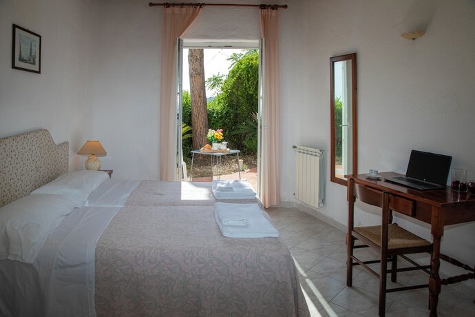 Imagen general del Hotel Sunset Green Ischia. Foto 10