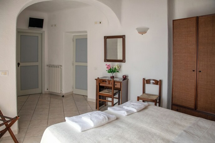 Imagen general del Hotel Sunset Green Ischia. Foto 12