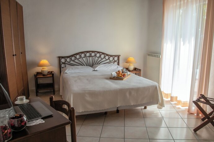 Imagen de la habitación del Hotel Sunset Green Ischia. Foto 19