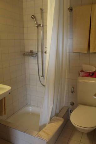 Imagen de la habitación del Hotel Suretta. Foto 5