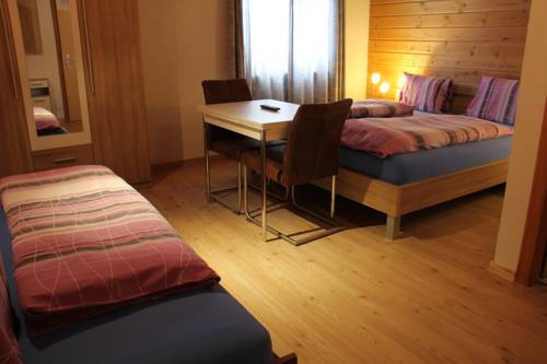 Imagen de la habitación del Hotel Suretta. Foto 11