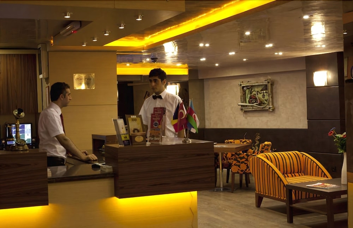 Imagen de los interiores del Hotel Sureyya. Foto 17