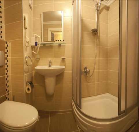 Imagen de la habitación del Hotel Sureyya. Foto 13