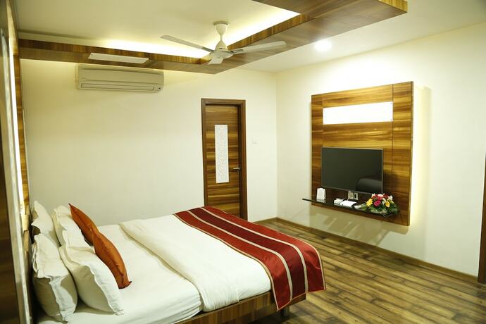 Imagen de la habitación del Hotel Surya. Foto 3